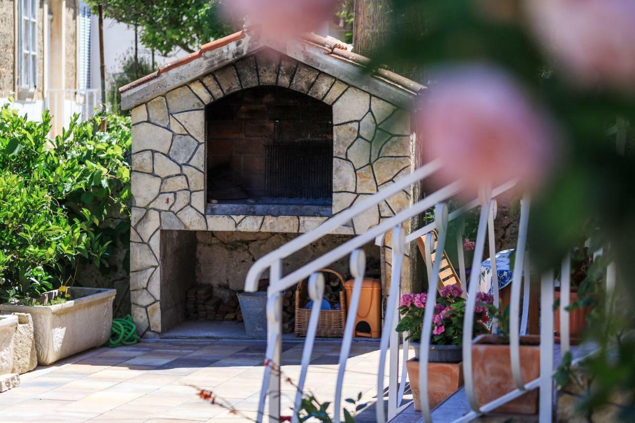 Apartman Prosperino Βις Εξωτερικό φωτογραφία